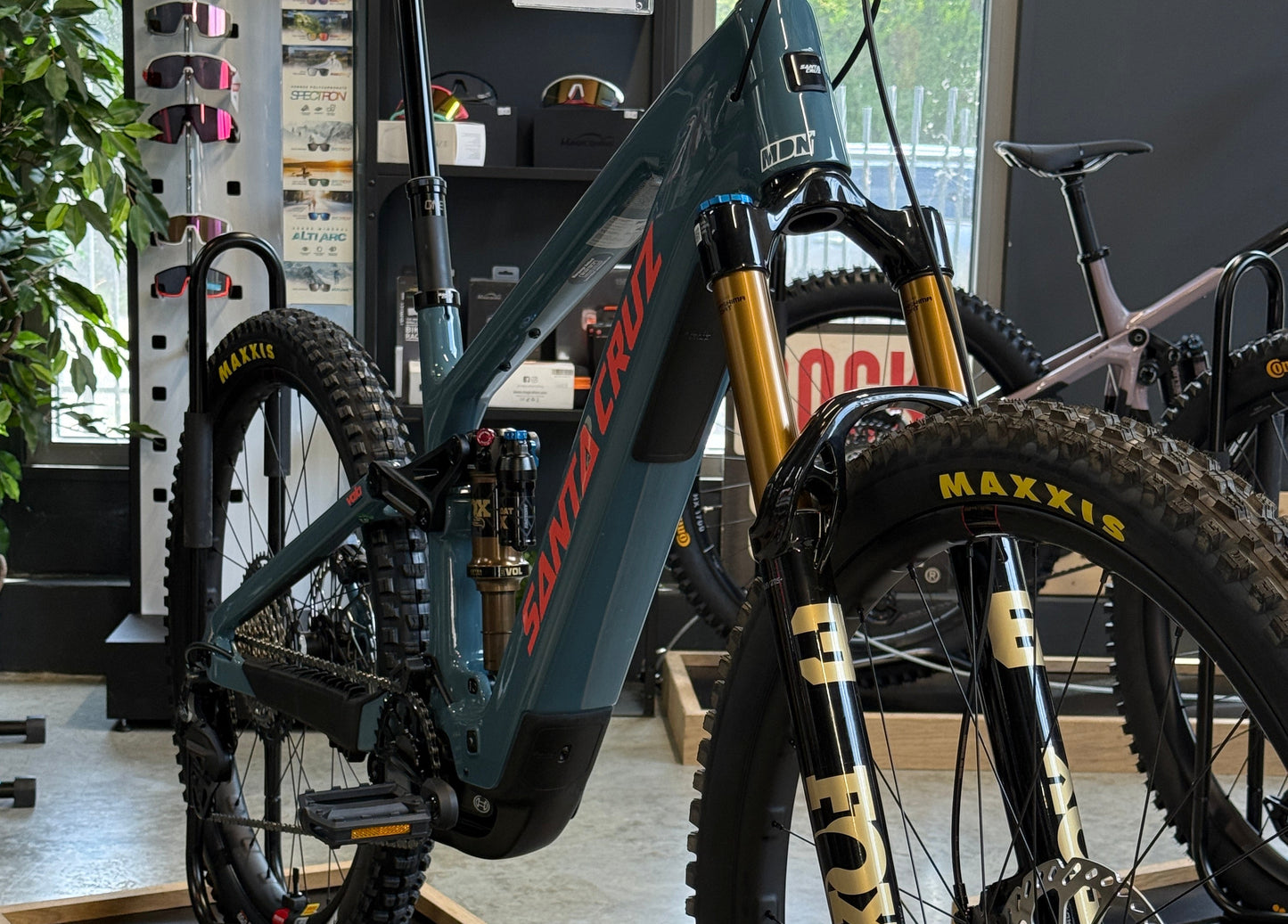 Santa Cruz Vala XT Di2 Lite RSV 26 Bleu
