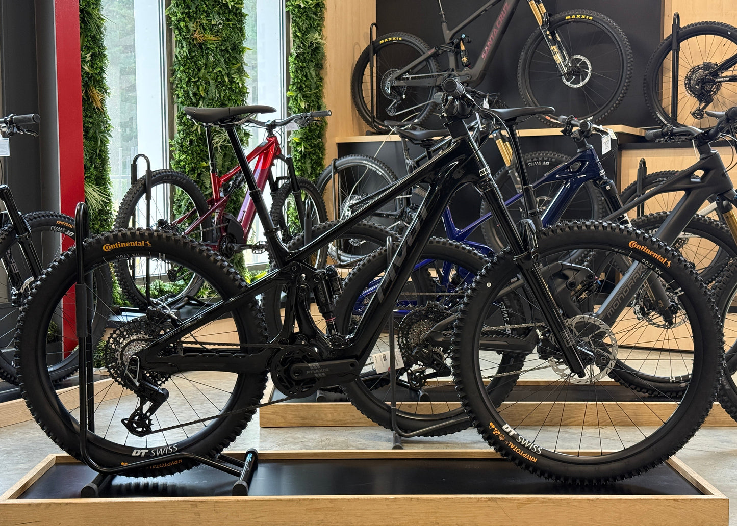 Pivot SHUTTLE AMPD Pro XO 26 Noir