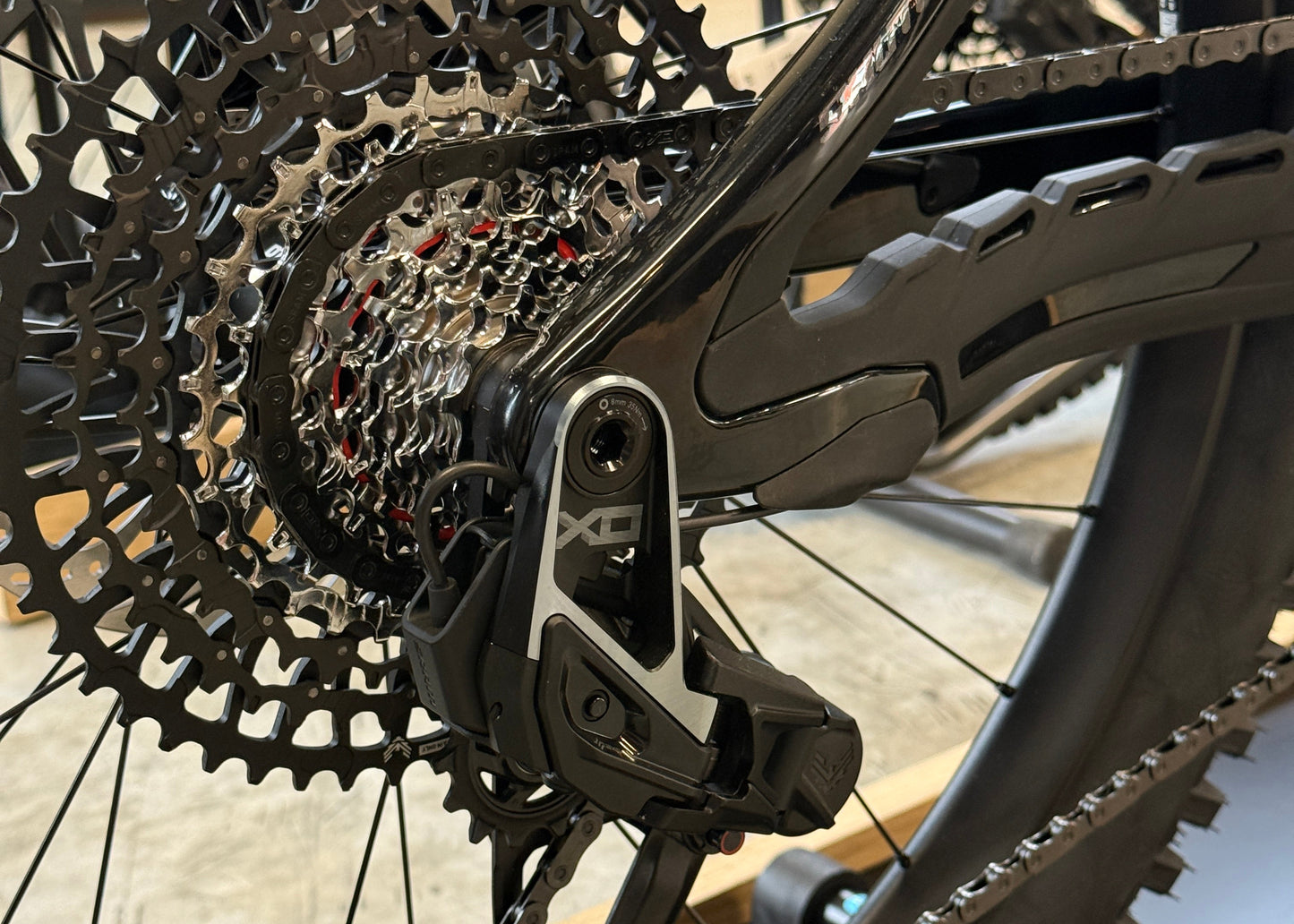 Pivot SHUTTLE AMPD Pro XO 26 Noir
