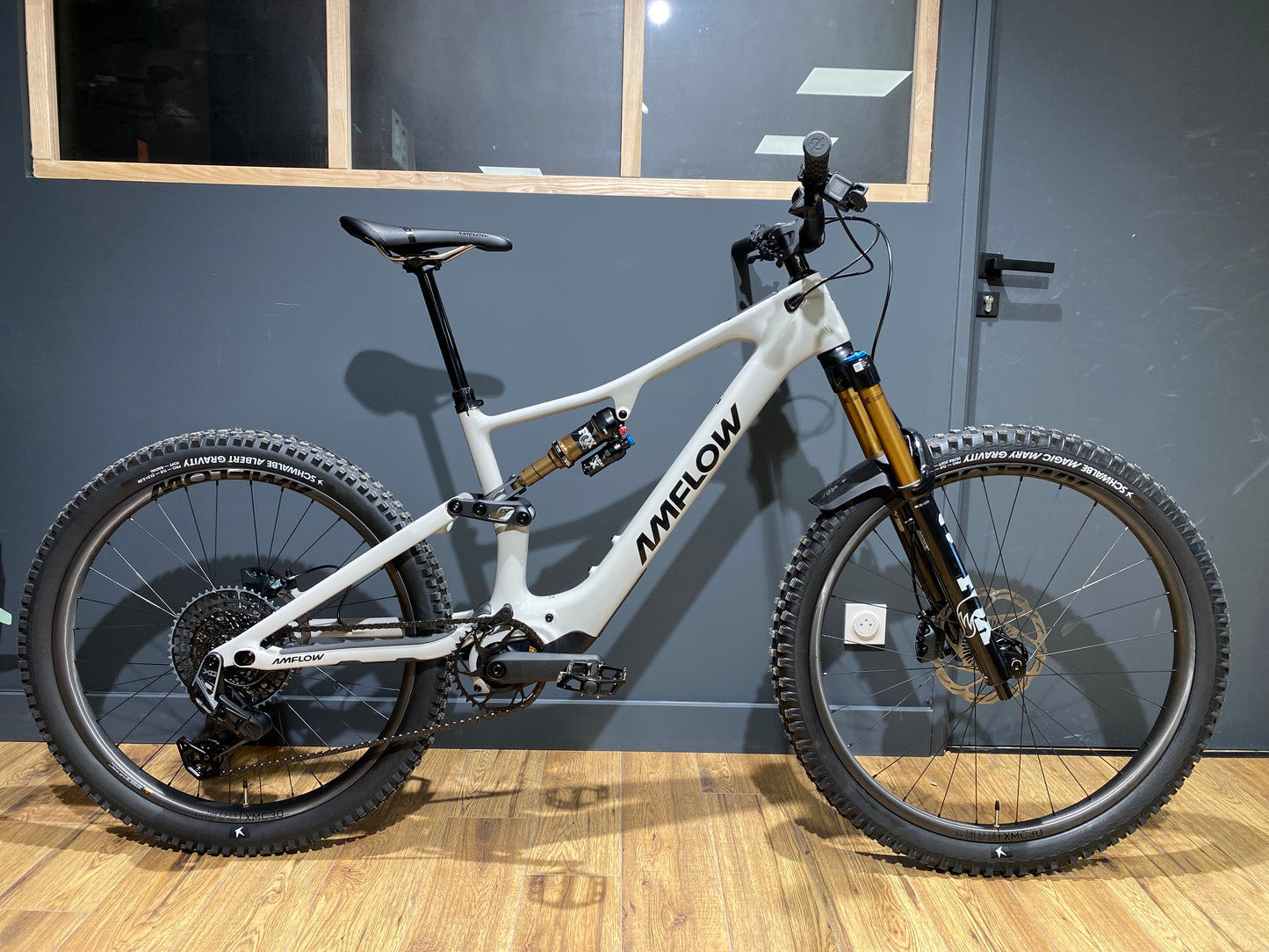 Amflow PX Carbon Pro 2027