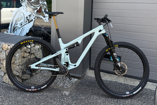 Yeti SB120 2024
