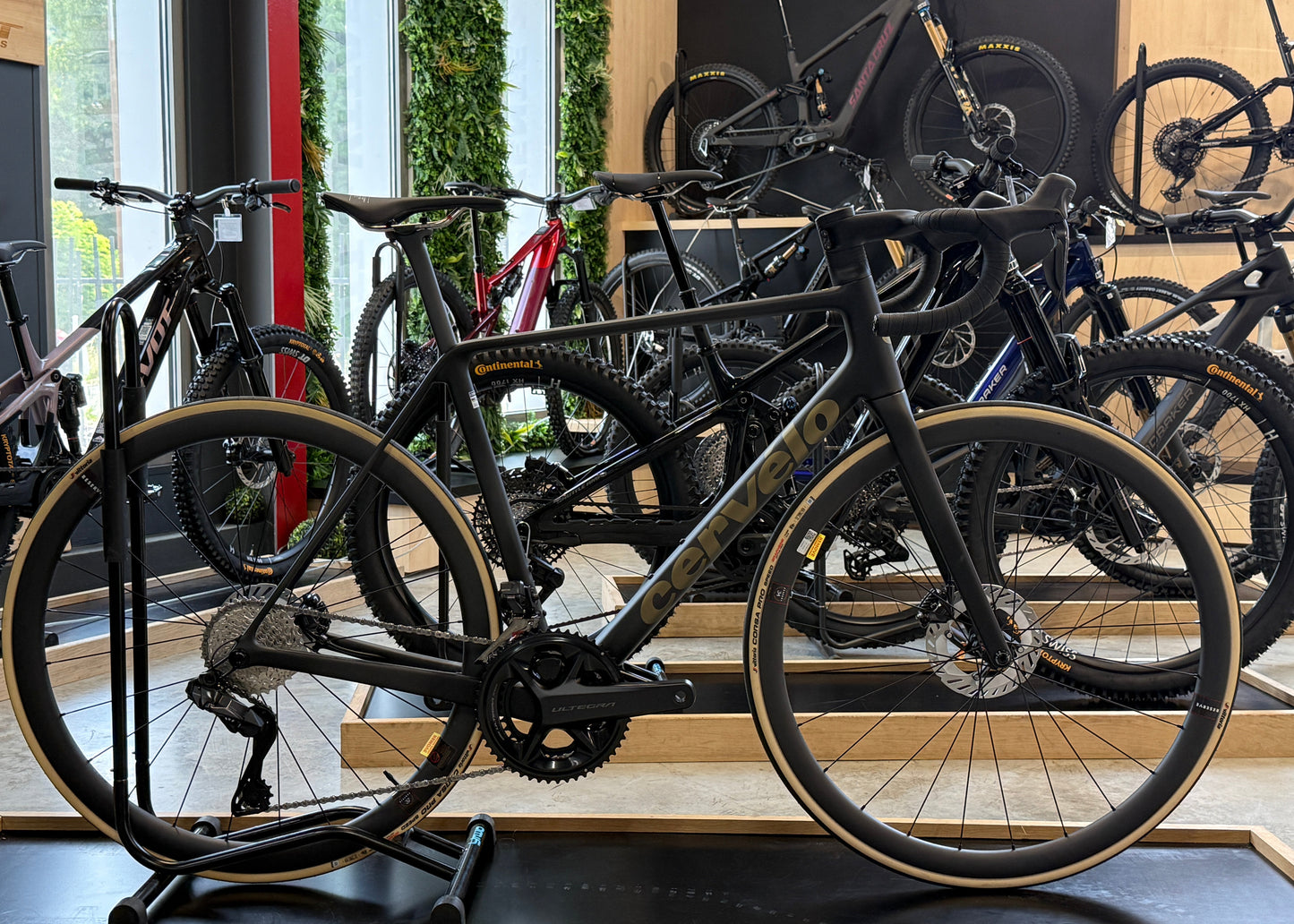 Cervélo R5 Ultegra Di2 26 Noir