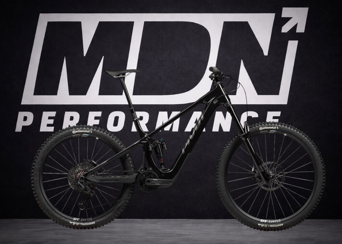 Pivot SHUTTLE AMPD Pro XO 26 Noir