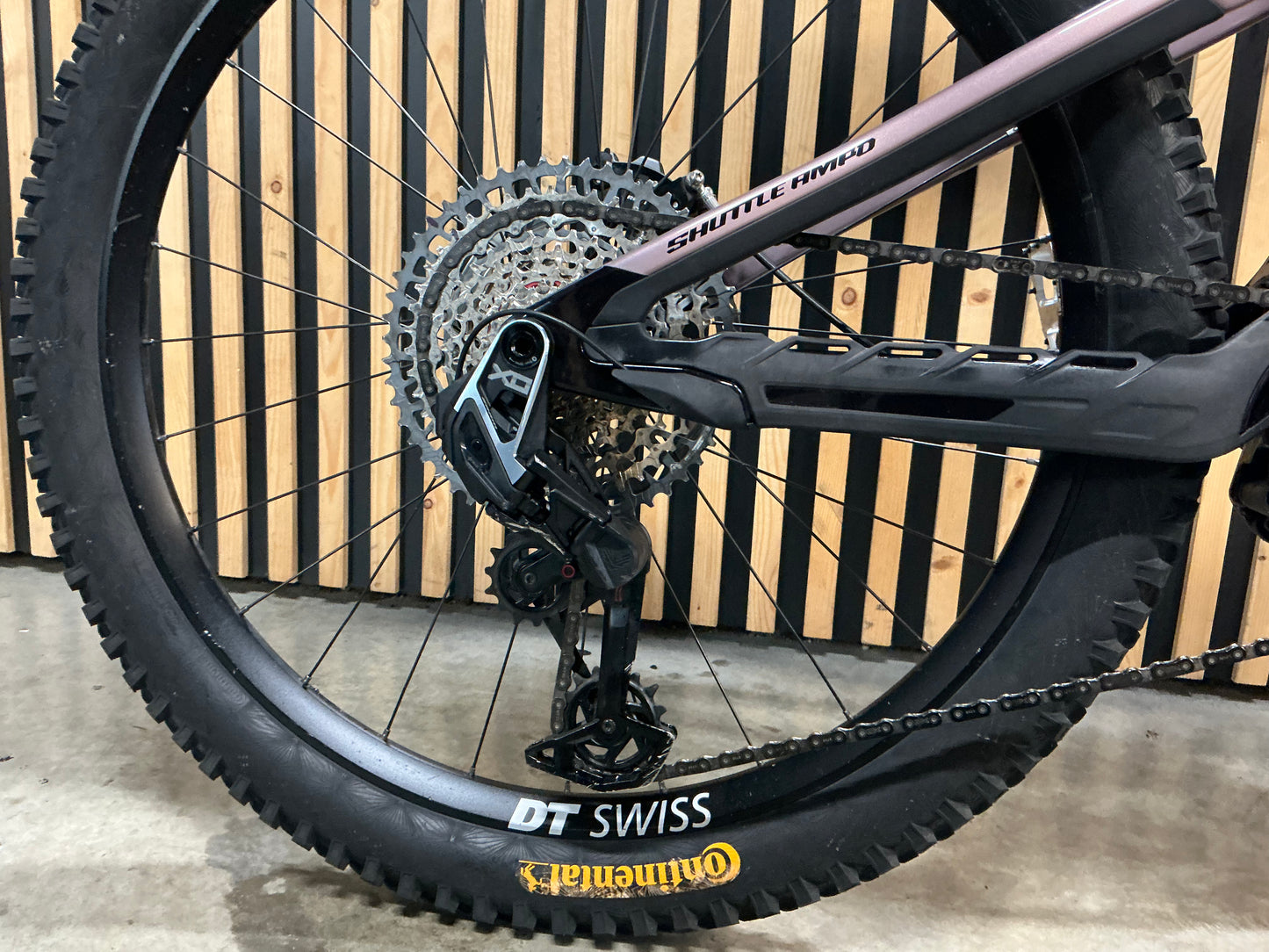 Pivot Shuttle AMP'D Pro XO - 2027