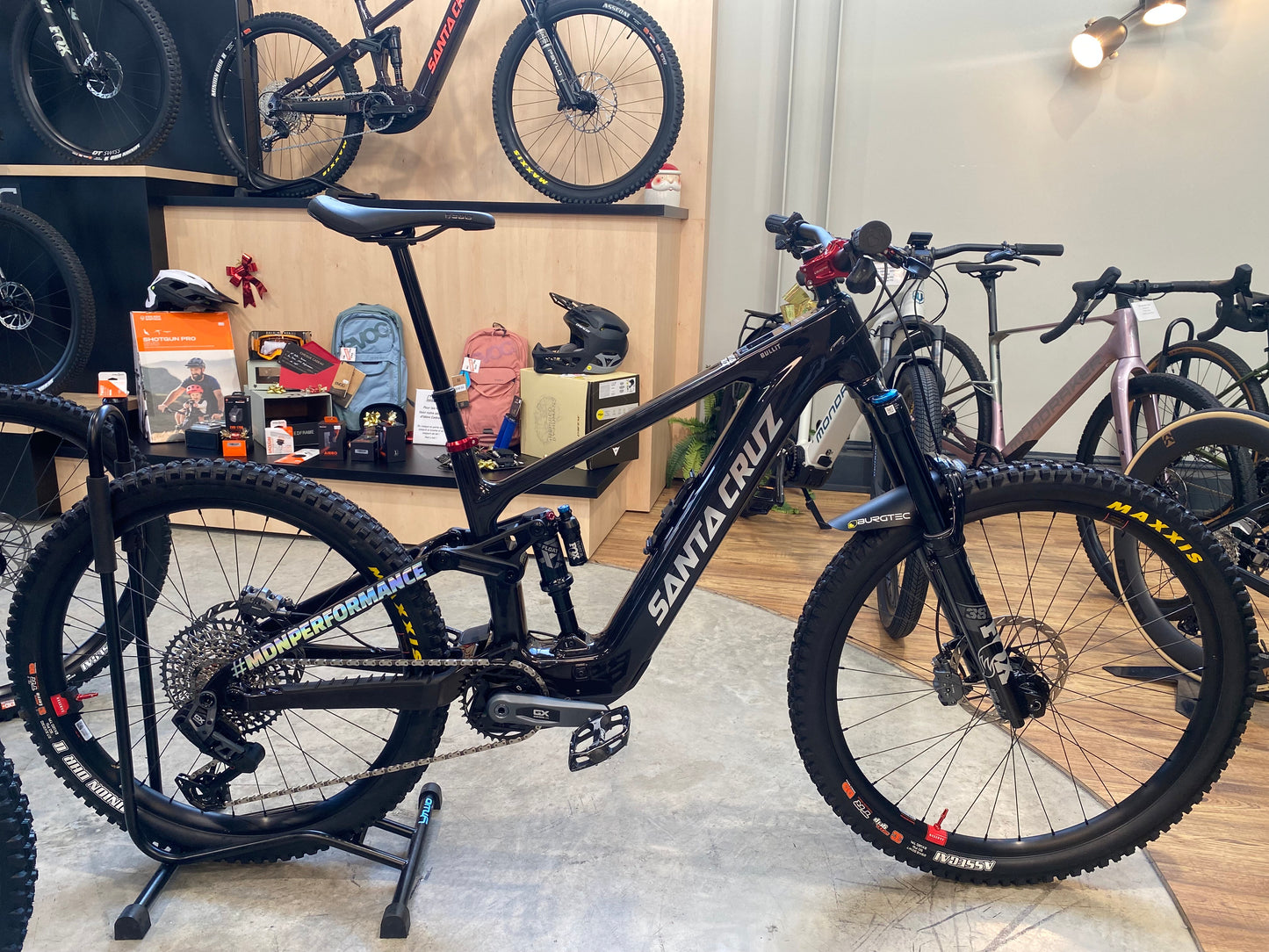 Santa Cruz Bullit GX AXS 2026 / Location - Test