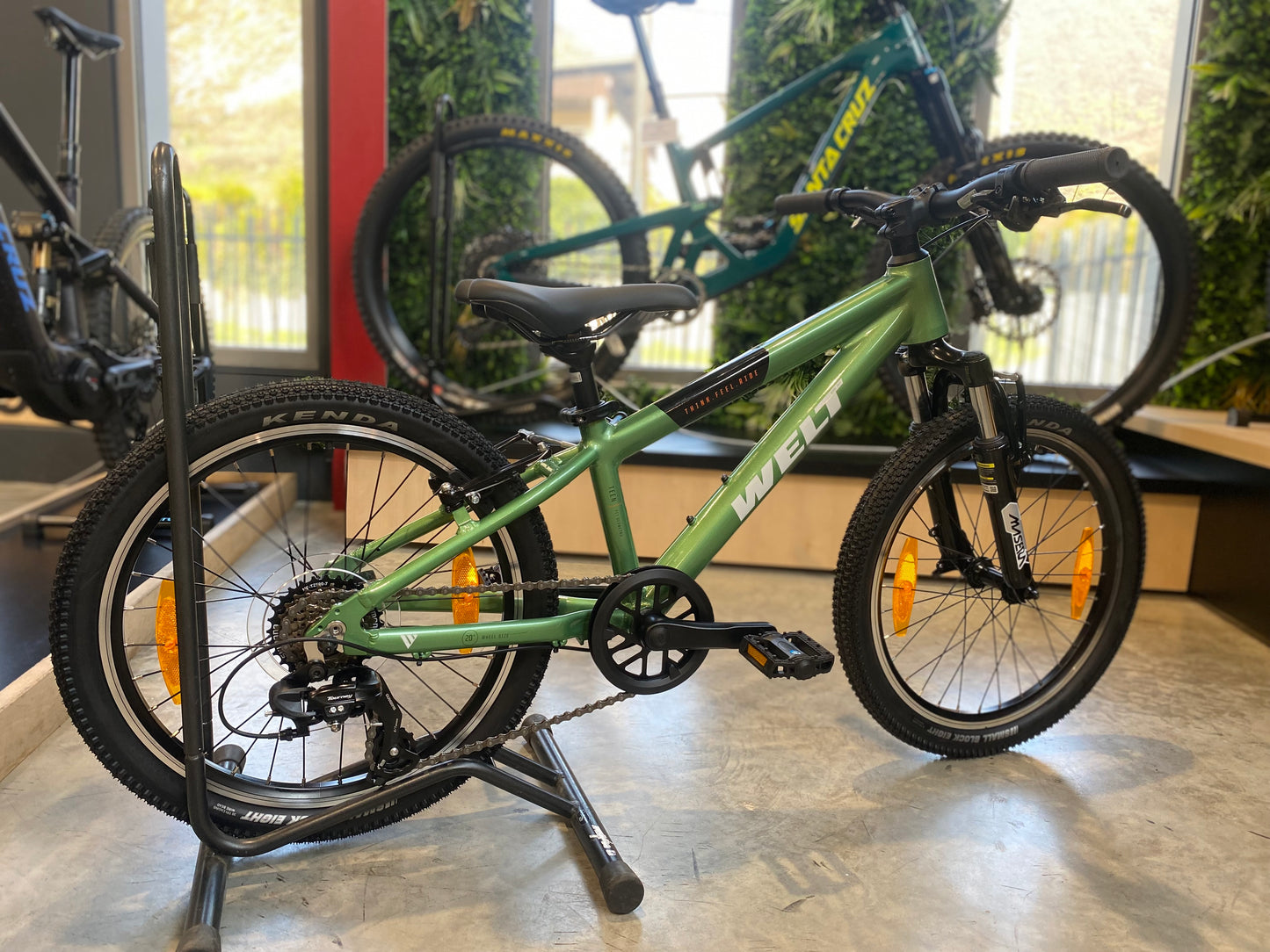 Welt Brave 1.0 20" Vert