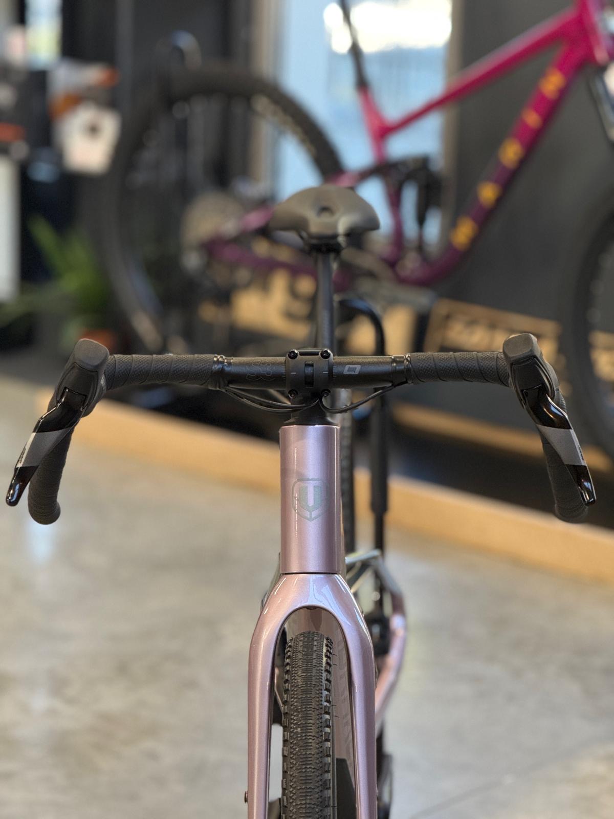 MONDRAKER ARID CARBON S